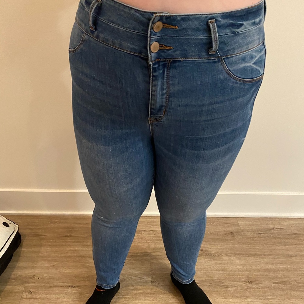 Buttonfly 2 button high waist jeans